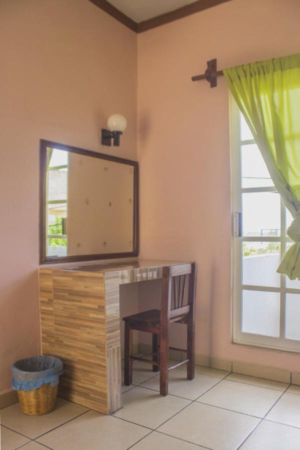 Hotel Casa Juanita Puerto Escondido  Exteriör bild