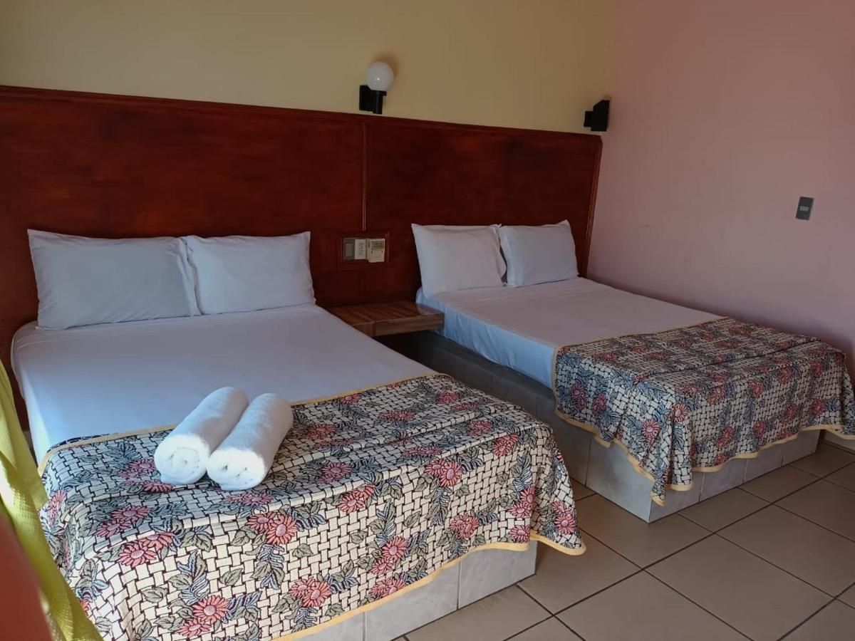 Hotel Casa Juanita Puerto Escondido  Exteriör bild